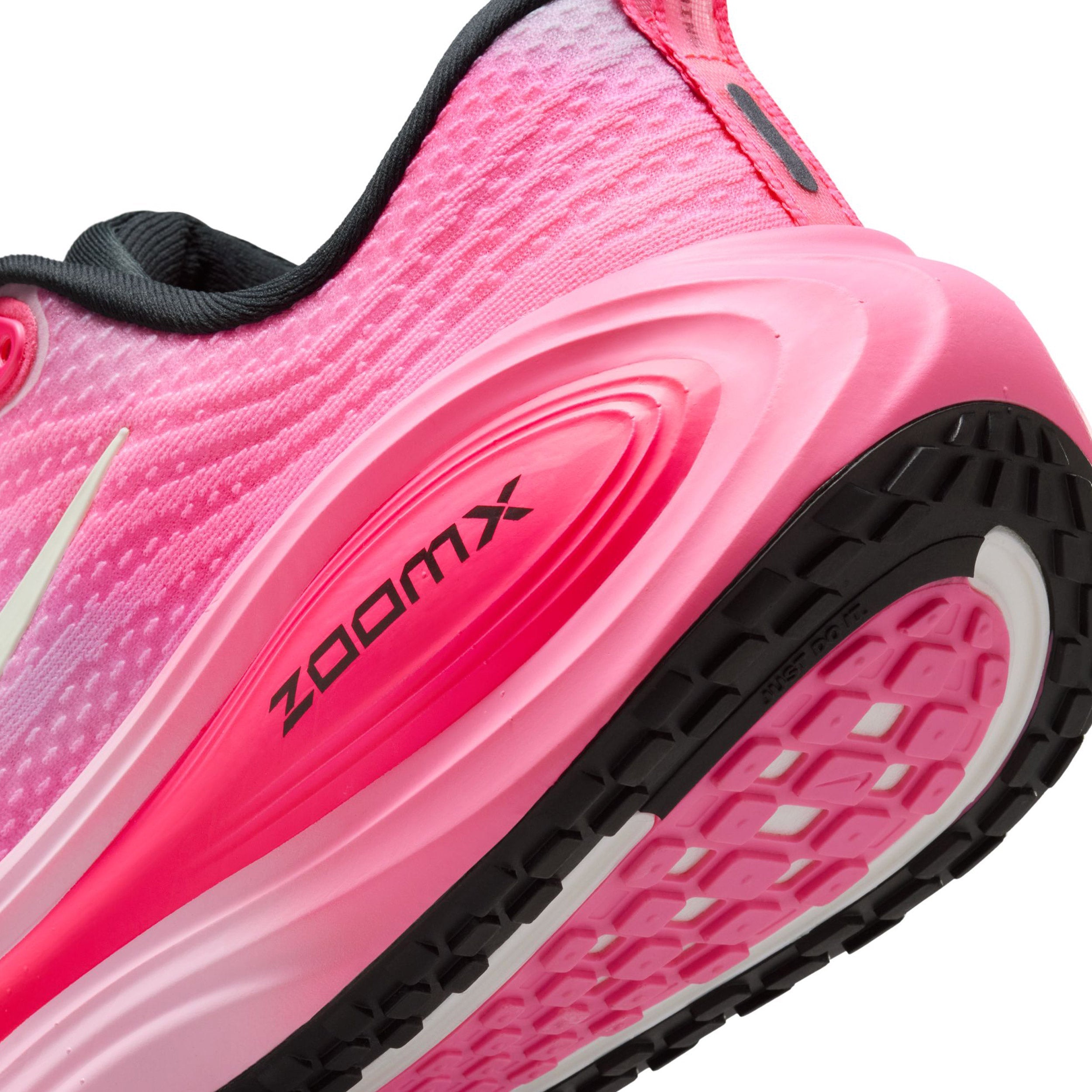 Wmns Vomero Plus