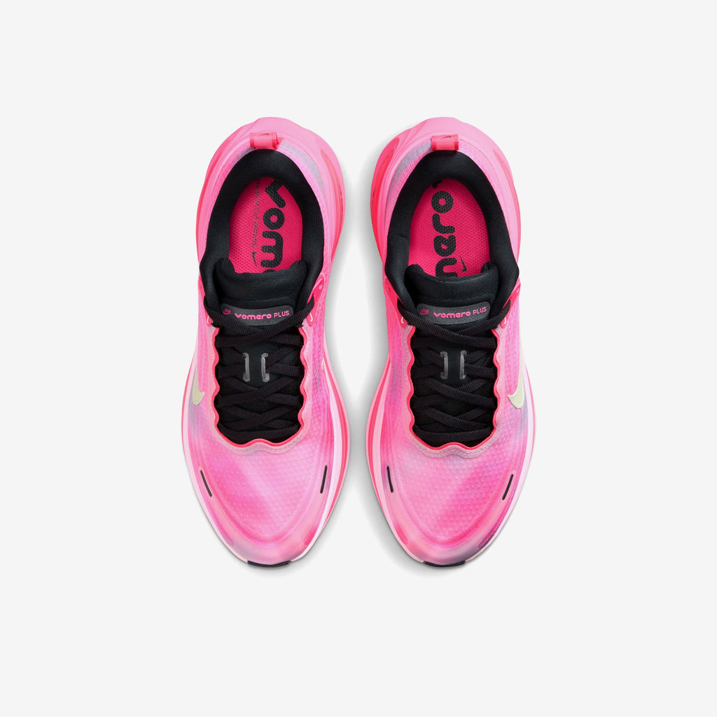 Wmns Vomero Plus