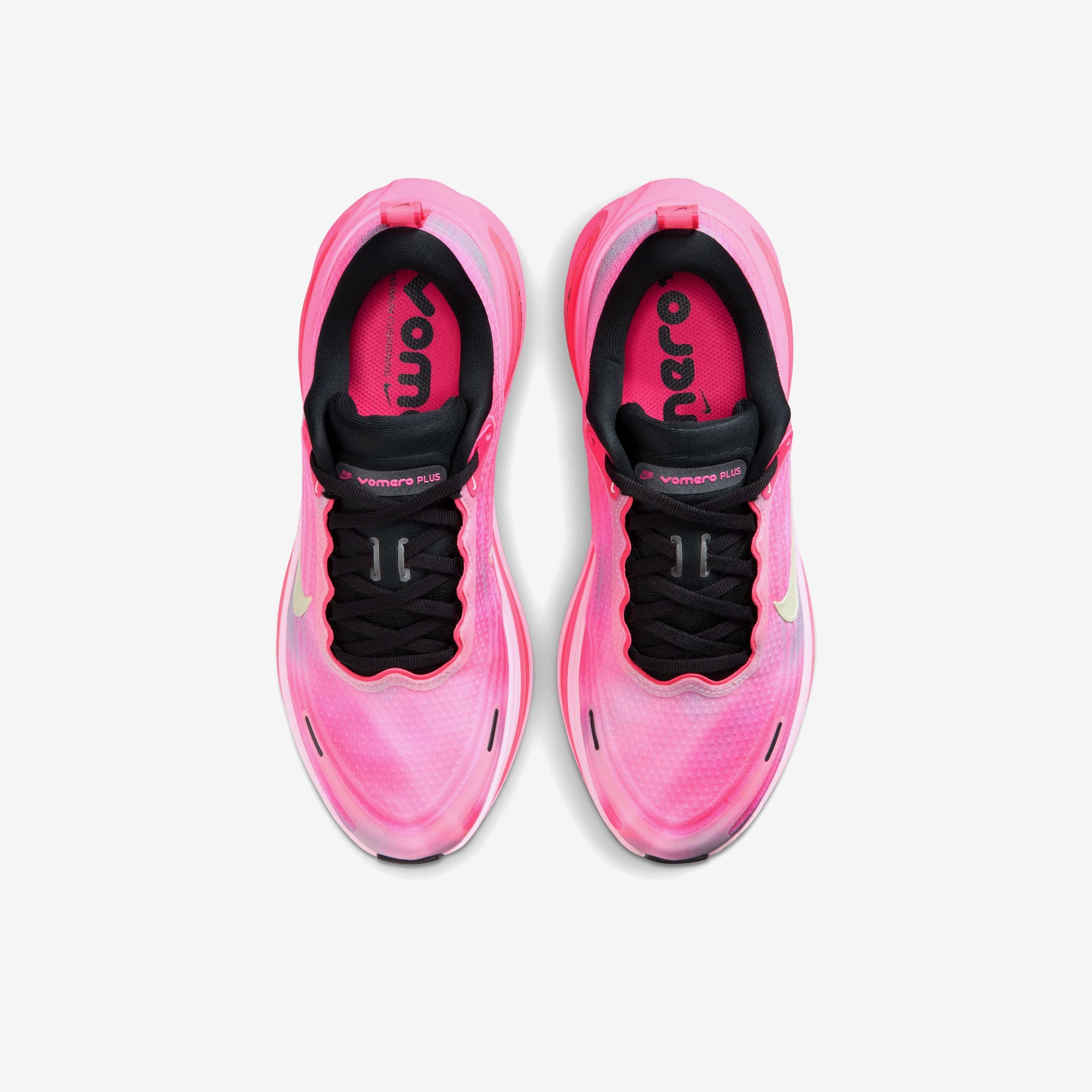 Wmns Vomero Plus
