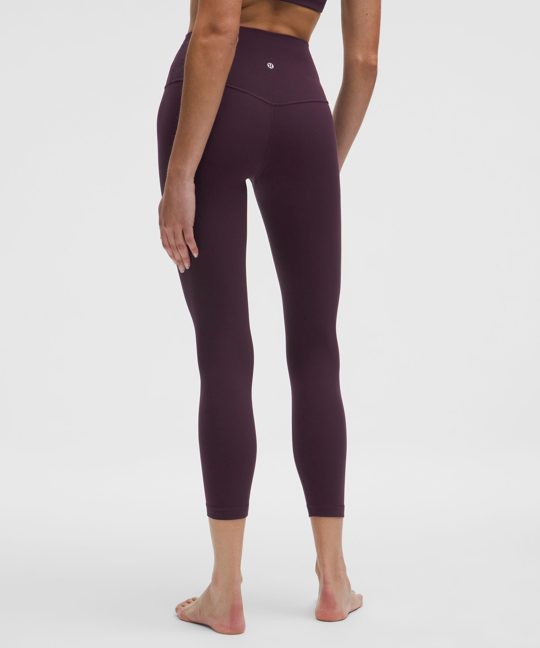 #color_black-plum