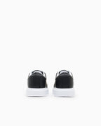 Sneakers in pelle con suola in gomma e tallone a contrasto Slide 3