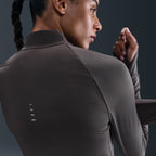 Using insights from runners like you, we prioritized functionality to refresh our Swift essentials. This lightweight mid layer has been designed to help reduce chafing. It's soft, sweat-wicking and helps block out UV rays so you can focus on your miles, and nothing else.
